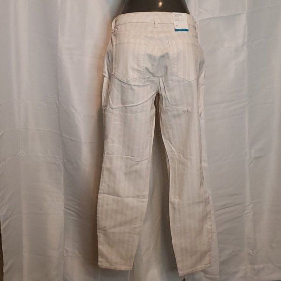 Style & CO Women's White & Cream Striped Comfort Skinny Leg Pants Size 8 - Picture 2 of 2